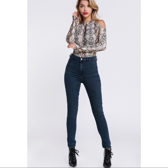 Snakeskin Cold Shoulder Bodysuit - Picture 8 of 8